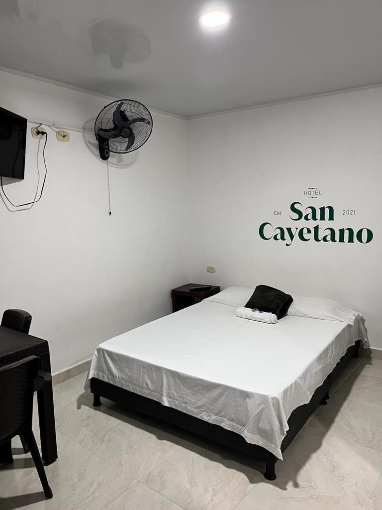 Hotel San Cayetano Ocana Ngoại thất bức ảnh